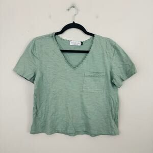 Highland Park Green Short Sleeve V Neck Crop Top Women’s Size S